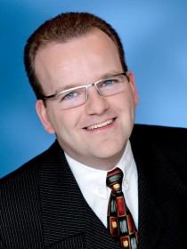 Dr. Marc Saturra