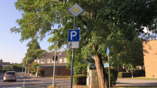 Einrichtung eines Behindertenparkplatzes